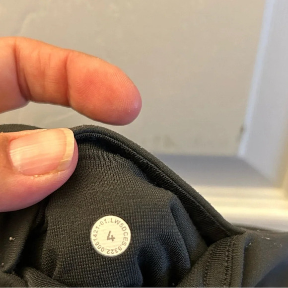 Lululemon Align High-Rise Pant with Pockets 25" - Picture 4 of 4